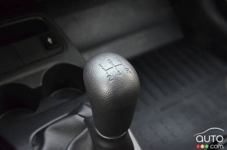 Mitsubishi Mirage, levier de boîte de vitesse